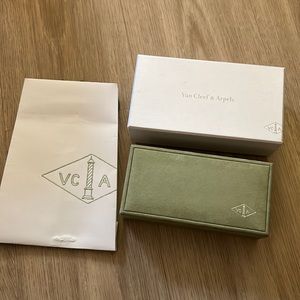Van Cleef & Arpels Bracelet Box and Bag